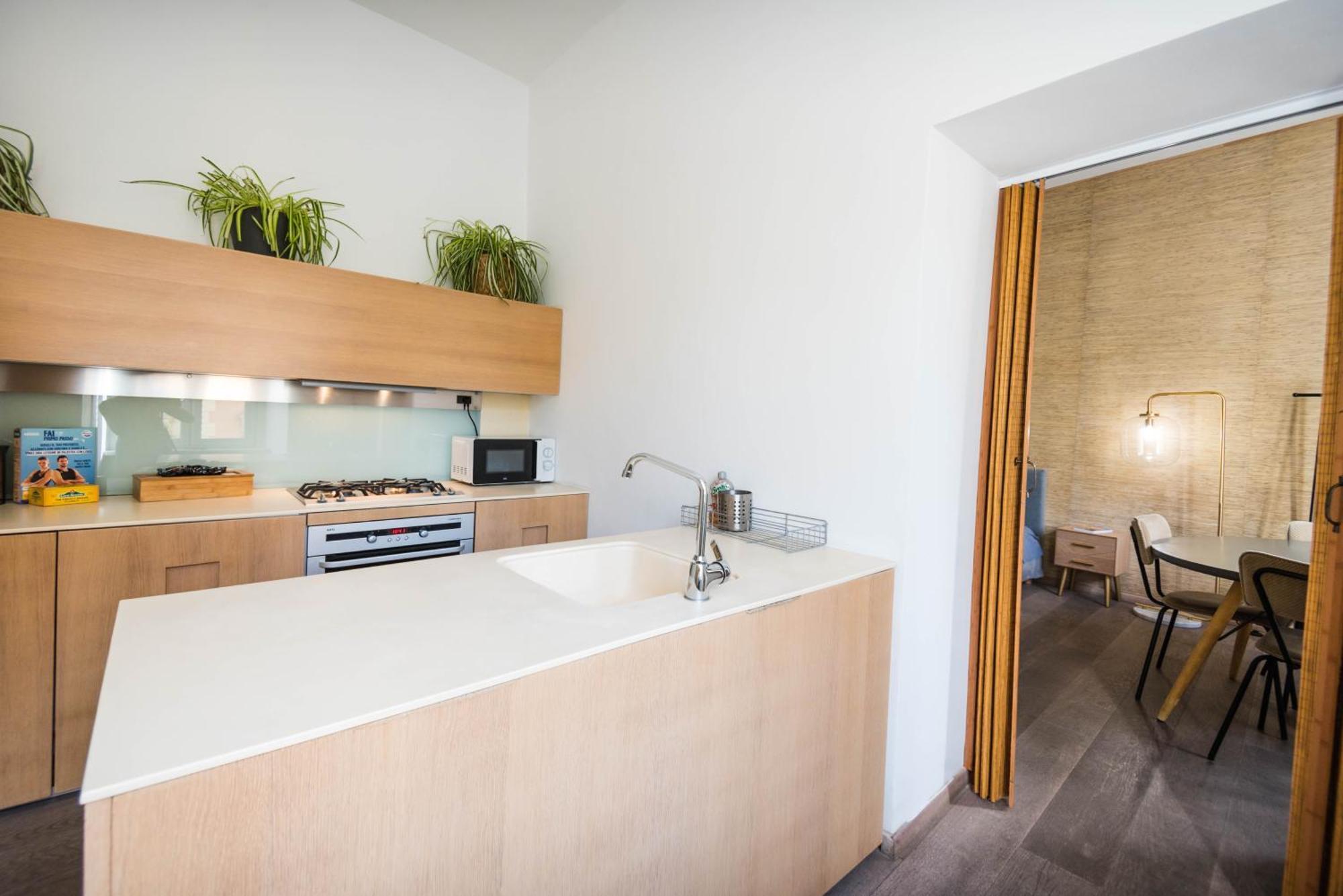 Domus Febo - Ottaviano Suites Apartment Rome